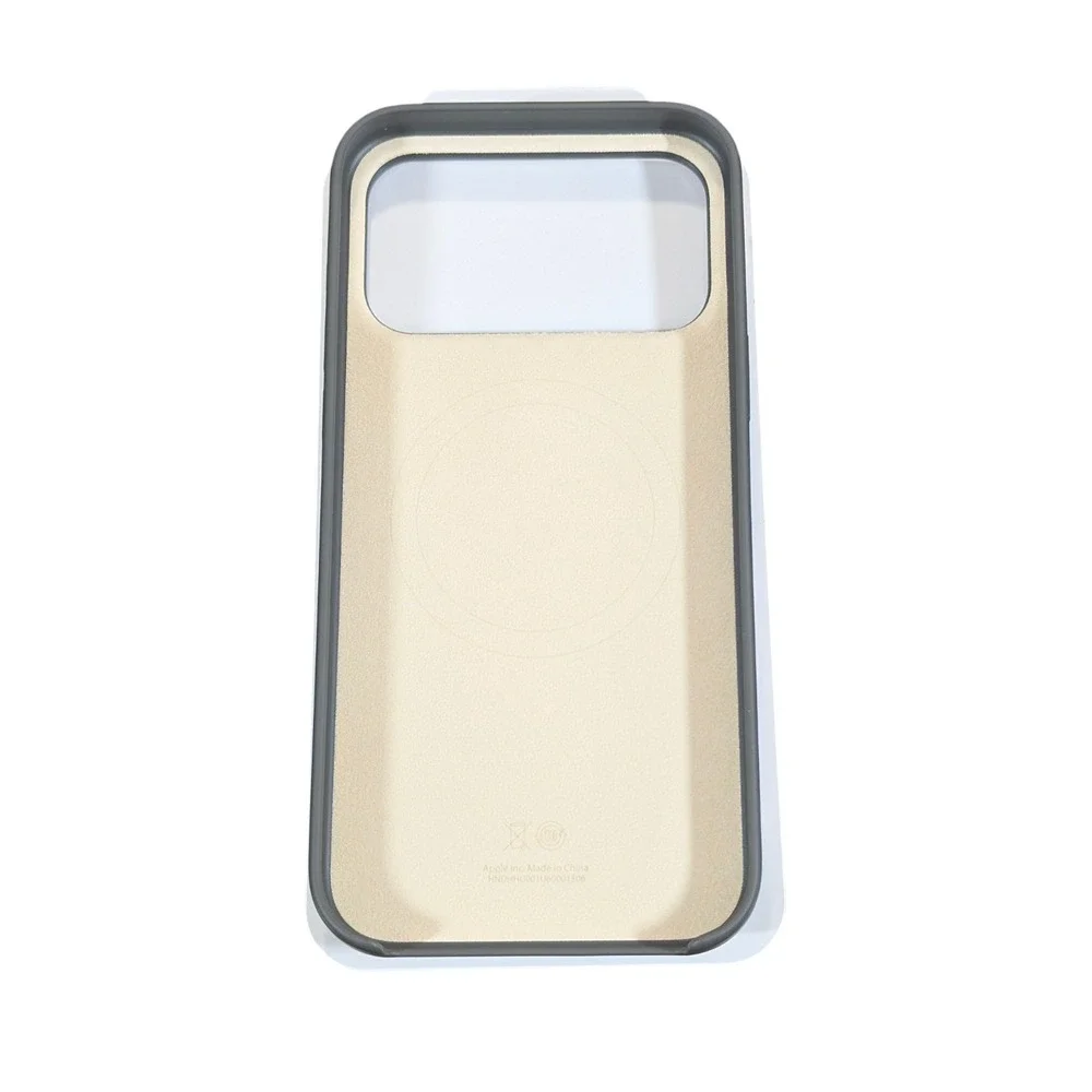 Cc4O Beats Case w/ Magsafe for iPhone 17 Pro Max 6.9
